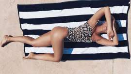 Con la llegada del verano, es el momento ideal para cuidar el cuerpo según la edad. La Dra. Beatriz Beltrán desvela los tratamientos más adecuados a los 20, 30, 40 y 50 años