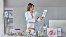 Dirigida a especialistas en estética y belleza, la nueva plataforma Mastelier® ofrece al mundo los exclusivos métodos de Yvette Pons: Sulyfth, Rostrolog-yp, Inflammassaging y Cerebro Triuno