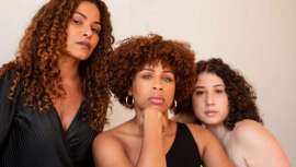 Boucles dEbène presenta B.E Education, un nuevo programa formativo para profesionales que quieren iniciarse o perfeccionarse en el trabajo con cabello rizado, afro y texturizado