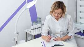 Especialistas en piel... pero sin estrategia de negocio. Esta es la realidad que quiere transformar Guillem Artís, fundador de Rompe Marketing, con su ponencia en Beauty Contact Andalucía-Málaga el próximo 23 de noviembre