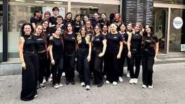 LOréal Professionnel, de la mano de su división de Productos Profesionales, sella una alianza estratégica con Academia Premium by Lídia Casanova, referente formativo en Peluquería, Estética y Uñas en España