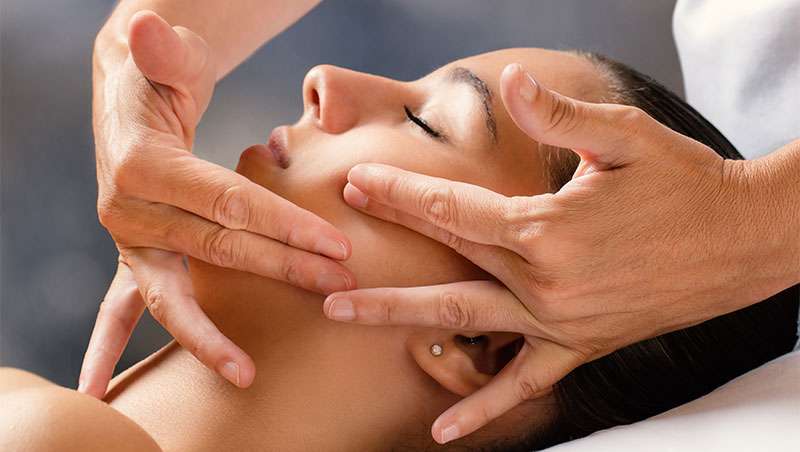 Belleza: las mujeres gastan ms del doble que los hombres