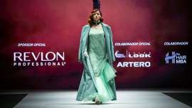 El pasado 20 de octubre, la Pasarela Fígaro Street 2025/26 transformó Madrid en un encuentro entre moda y belleza, donde cada look contó una historia de estilo y autenticidad, y la peluquería se fundió con la moda para conquistar la calle