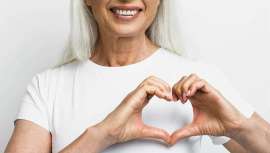 El estudio Bienvejecer, elaborado por Alpha Research y Burson para Asisa, analiza cómo los españoles perciben el envejecimiento y qué factores influyen en esa percepción