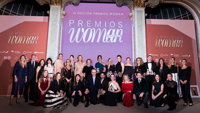 Arkh� Cosmetics, peluquer�a oficial de los IX Premios Woman, deslumbra en una noche dedicada al talento femenino