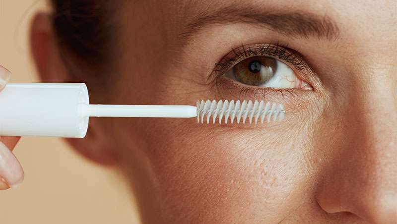 Sérums para pestañas: cuando un cosmético puede modificar el color de los ojos