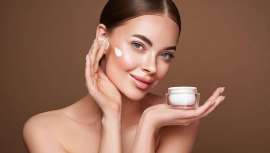 La biomimética se consolida como una de las grandes revoluciones de la cosmética actual, apostando por fórmulas que imitan los procesos naturales de la piel para lograr una eficacia más precisa y segura