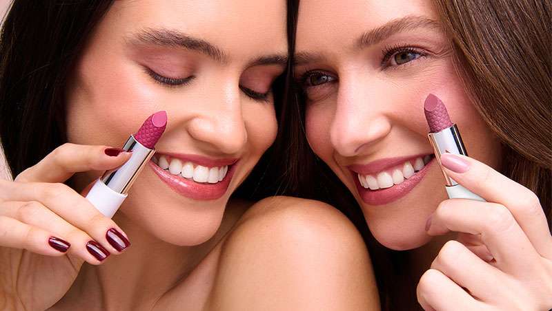 La Maison Vitry presenta su nueva colección de BB Lips & Blush y las pinzas Bohème Chic a juego