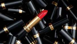 Revlon refuerza su apuesta industrial en España con nuevas líneas y logística en Tarragona