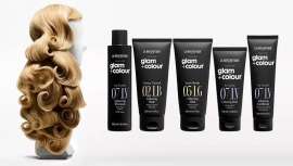 Las sustancias tratantes, los pigmentos de acción directa y el complejo protector del color de Glam+Colour reavivan el color, el brillo y la luminosidad del cabello, independientemente de si es natural o coloreado