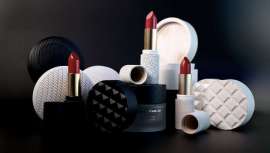 Toca, flui, sente: o encanto sensorial da madeira para a beleza