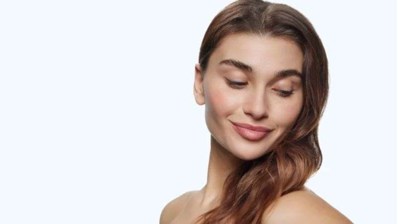Más allá de la caída estacional: cuidar el cabello para preservar su vitalidad a largo plazo