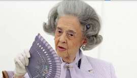 La octogenaria reina de Bélgica lleva el mismo peinado desde 1959 y no cambia de estilista desde 1969