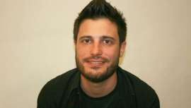 Jacint Casanova es un estilista barcelonés que, a través de Catalan Perruquers y de la guía de calidad theQhair, participa activamente en eventos y desfiles para prestigiar aún más la calidad de la peluquería española