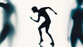 En Australia, los futuros cirujanos plásticos reciben clases de dibujo y escultura con arcilla, aprendiendo las proporciones básicas con el fin de conseguir una reconstrucción perfecta de labios, nariz...