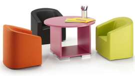 Fabricante de referencia internacional, con más de 35 años de experiencia profesional, PAHI crea, diseña y fabrica a medida los muebles más exquisitos, que responden a diseños vanguardistas bajo un concepto de sostenibilidad y ecología