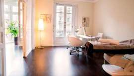 El espacio incorpora una cabina de tratamiento especializada en estética oncológica con productos de Natura Bissé