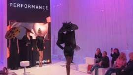 Organizado simultáneamente con el Campeonato Mundial de Peluquería, se han dado cita este fin de semana en la ciudad alemana de Frankfurt un nutrido grupo de expositores y visitantes de todos los rincones del mundo