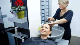 Este tratamiento a base de queratina busca la regeneración del cabello en lugar de su alisado, sellando la cutícula y eliminando la sequedad y el encrespamiento