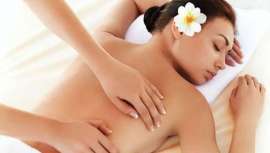 Fuente natural de antioxidantes, el tratamiento de la piel con cítricos ayuda a protegerla del sol, intensifica el bronceado y combate el fotoenvejecimiento