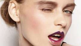 Con la llegada del calor del verano, los colores más atrevidos y llamativos toman la delantera y se imponen en los labiales