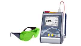 El tratamiento láser antihongos de la uña más avanzado. Un pequeño aparato muy eficaz para tratar la onicomicosis con eficacia sin tener que echar mano a los medicamentos. 