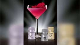 Con la llegada del verano apetecen cócteles fresquitos... Después de la belleza en cápsulas, la nueva nutricosmética se bebe. Metabolizados enseguida por el organismo, los elixires de mesoestetic se toman fríos, solos o mezclados con zumo de fruta