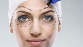 El Dr. Antonio Tapia, pionero del lifting en España, aporta las técnicas más apropiadas para paliar los efectos secundarios de emociones tales como el cansancio, la tristeza o el envejecimiento en el rostro