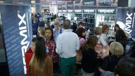 La firma compartió, en una zona específica, sus últimas innovaciones, como el método de recogidos Termix Teacher, los cepillos Termix Evolution o la plancha Termix 230º de última generación