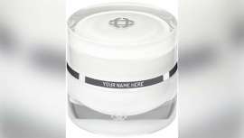 Laboratorios Válquer, de Toledo, lanza Cocoloon, un proyecto pionero que permite crear, a través de Internet, cremas faciales personalizadas y únicas. El consumidor elige los componentes más adecuados para su piel