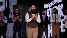 Las barbas están de moda. Así lo dejó claro el show de Lord Jack Knife en The Lab, el pasado 13 de abril, en el marco de Cosmobelleza 2015. Todo un referente en barbería clásica que presentó su colección Tweed 