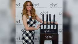 La actriz, embajadora de la marca, ha presentado el nuevo 
lanzamiento ghd curve. La nueva campaña, realizada por el fotógrafo de moda Bernardo Doral, muestra su revolucionaria gama de tenacillas y rizadores con tecnología tri-zone