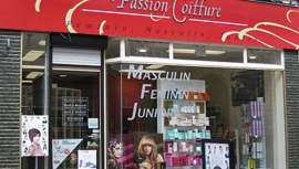 Las cifras no dejan lugar a dudas. El país vecino aglutina una media de 1,2 salones por 1.000 ciudadanos. Pero en Saint-Omer, un municipio francés situado en el Pas de Calais (norte del país) superan esta estadística con una media de 2,5 salones