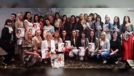 La firma lanza sus productos en ambos canales. Las perspectivas son buenas, si se tiene en cuenta el éxito de la formación realizada en junio 