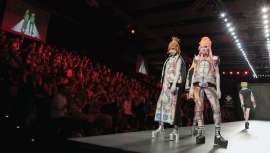 El escaparate de la peluquería internacional continúa explorando nuevas vías de comunicación. X-presion, el primer estudio dedicado al I+D+i en peluquería, se halla inmerso en los preparativos de la quinta edición del espectáculo