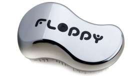 El nuevo cepillo de la firma se presenta en dos carcasas de acabados metalizados elegantes: cromado brillante y mate. Como en el resto de los Floppys, se puede combinar la base de púas de colores con la carcasa metalizada para personalizarlo