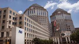 A principios de mes se anunció la compra de 43 marcas de fragancias, maquillaje y cuidado capilar de P&G por parte de Coty. Desde entonces, el valor por acción de ambas compañías ha registrado comportamientos diferentes según los inversores