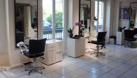 A la hora de decidirnos a abrir nuestro propio negocio y decidir que es un salón de Peluquería, debemos de tener en cuenta una serie de recomendaciones, sugeridas por profesionales del tema. 