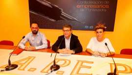 El pasado día 16, la Federación de Asociaciones de Empresarios de Peluquería y Estética de Galicia (Fepega) anunció que los profesionales gallegos participarán en  la manifestación contra el IVA del próximo día 20 en Madrid 