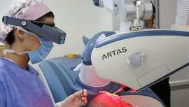 A finales del año pasado, España se convirtió en el país europeo con más sistemas robotizados Artas para trasplante capilar instalados. Este robot garantiza resultados duraderos y sin cicatrices, en menos tiempo de tratamiento