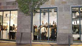 Con la apertura, los salones Anna Ferrer trasladan su concepto Slow Hair a la Ciudad Condal. Peluquería que se toma su tiempo para ofrecer un servicio especializado y único, ligado a las últimas tendencias, tal y como explicó Alexis Ferrer