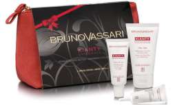 Estos sets, de edición limitada, incluyen el Vitamin C Blur. Se trata de un perfeccionador que mejora la apariencia de las líneas de expresión, arrugas y poros de forma instantánea 