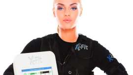 Algunos profesionales perciben el electrofitness como un peligro, ya que en ocasiones se emplea sin la titulación específica ni la formación necesaria. A pesar de ello, se ha demostrado la eficacia y seguridad de este entrenamiento 