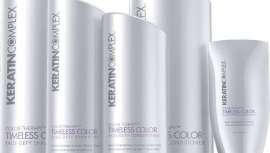 En esta innovadora línea los productos están especialmente formulados para proteger la profundidad y el brillo del cabello tratado con color