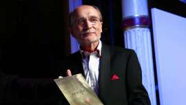 En septiembre, la Escuela de Peluquería Miguel Griñó fue reconocida como la mejor, en su género, en Europa. Con Griñó hemos hablado sobre un oficio que trabaja la parte más noble del ser humano, la cara, para potenciar su belleza