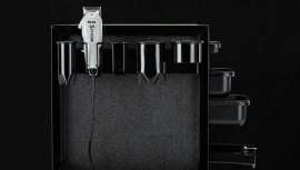 La firma de artículos de belleza y cuidado del cabello aporta innovación mediante carritos, mesas, cubetas, estaciones y herramientas en función de las preferencias de los estilistas. Ahora, la compañía ha puesto al día su presencia on-line 