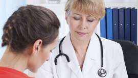 Desde el 1 de diciembre, ha entrado en vigor un nuevo modelo de altas y bajas médicas para los trabajadores afectados por incapacidad temporal, que pretende, entre otros objetivos, ahorrar en trámites burocráticos