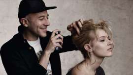 Bumble and bumble lanza este sistema que ayuda a reducir la pérdida del cabello, por rotura, en un 46%. Este protocolo, que incluye champú, acondicionador y spray, aporta suavidad y fuerza así como mayor densidad al cabello 