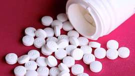 La FDA estudia las supuestas propiedades antienvejecimiento de unas pastillas que tratan la diabetes. Parece que dichas pastillas contribuyen, también, a prolongar la esperanza de vida y prevenir las arrugas