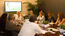 La fundadora de Christina Cosmetics relató en primera persona los comienzos y las directrices en la creación de la firma 